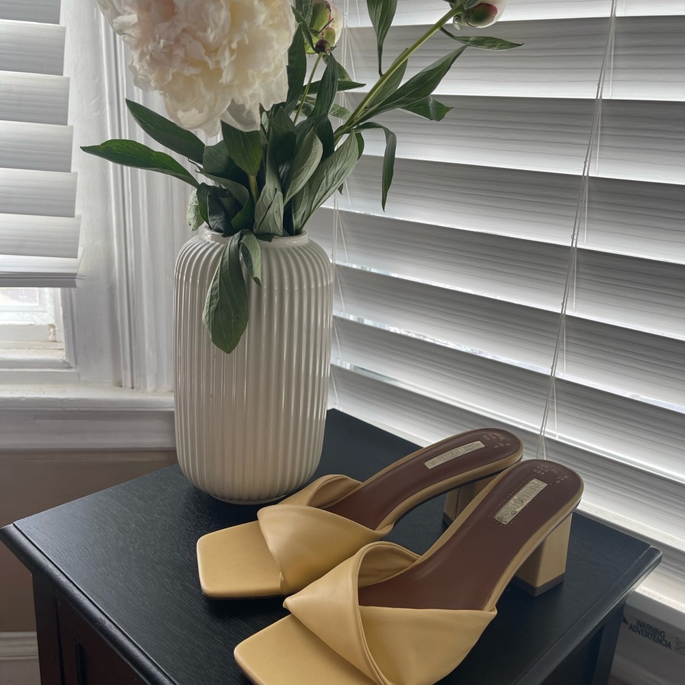 Primark Yellow Heels Modern Design